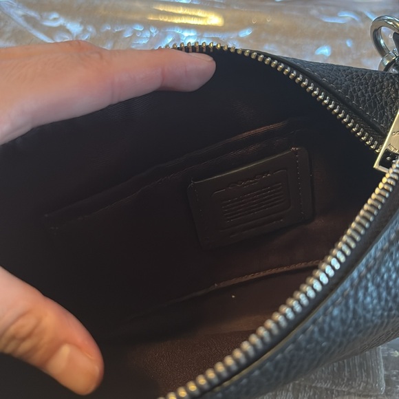 Coach purse - Picture 3 of 4